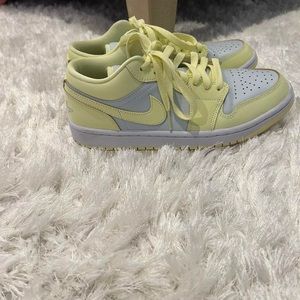 Yellow Jordan 1 low 
Worn Twice!
Size 8 women’s!
